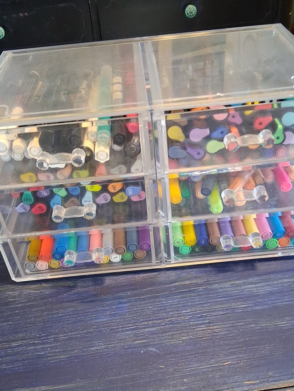 Acrylic Paint Markers (120) - In Clear 6 Drawer Organizer